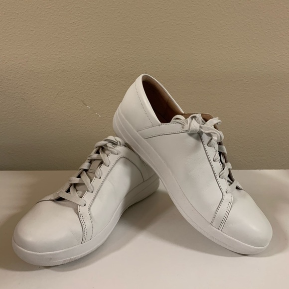 fitflop white leather sneakers